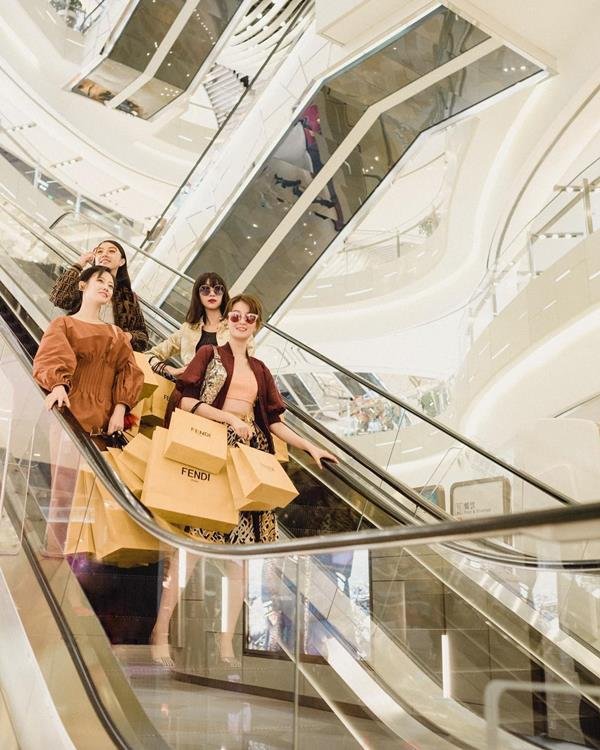 heart shaped bolsa prada