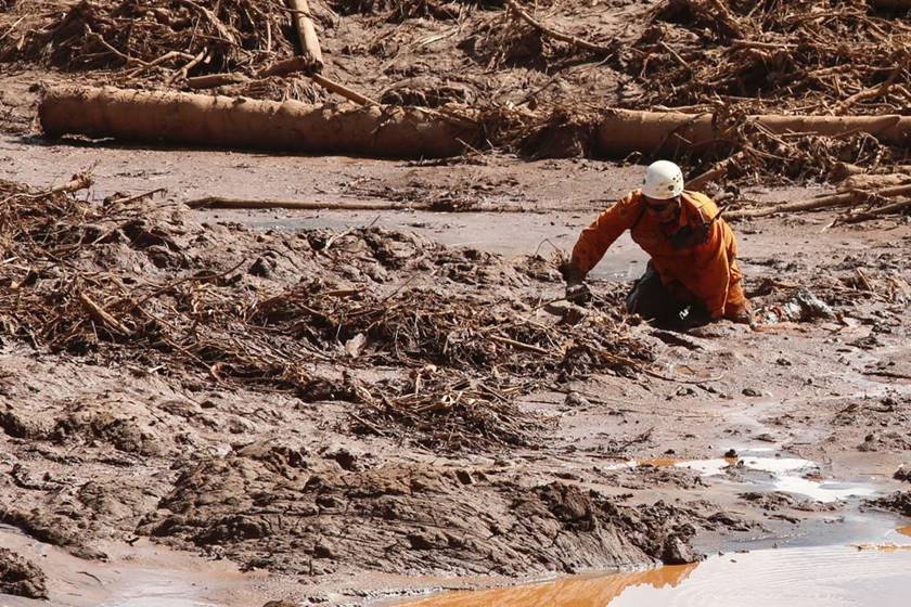 Oitavo dia de buscas em Brumadinho com 110 mortos e 238 desaparecidos