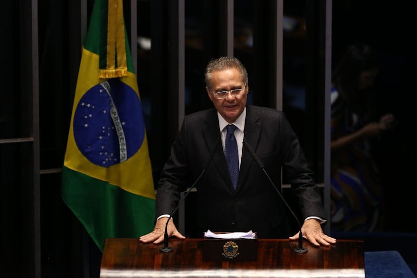 O senador alagoano se beneficiou da decisão de Dias Toffoli (STF), que determinou votação secreta