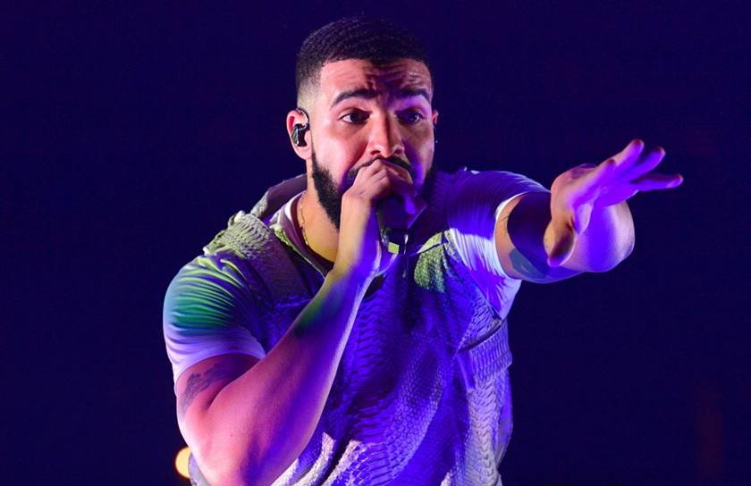 Cadê o Pix, Drake? Lollapalooza aguarda reembolso de cachê milionário