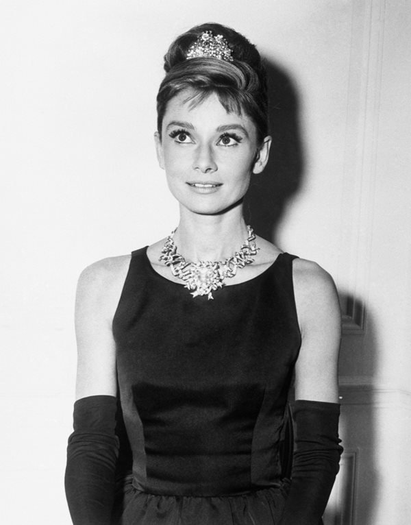 Audrey Hepburn com o Diamante Tiffany