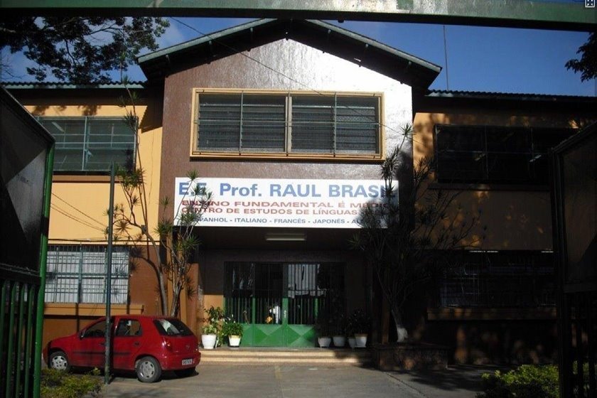 Escola Raul Brasil em Suzando