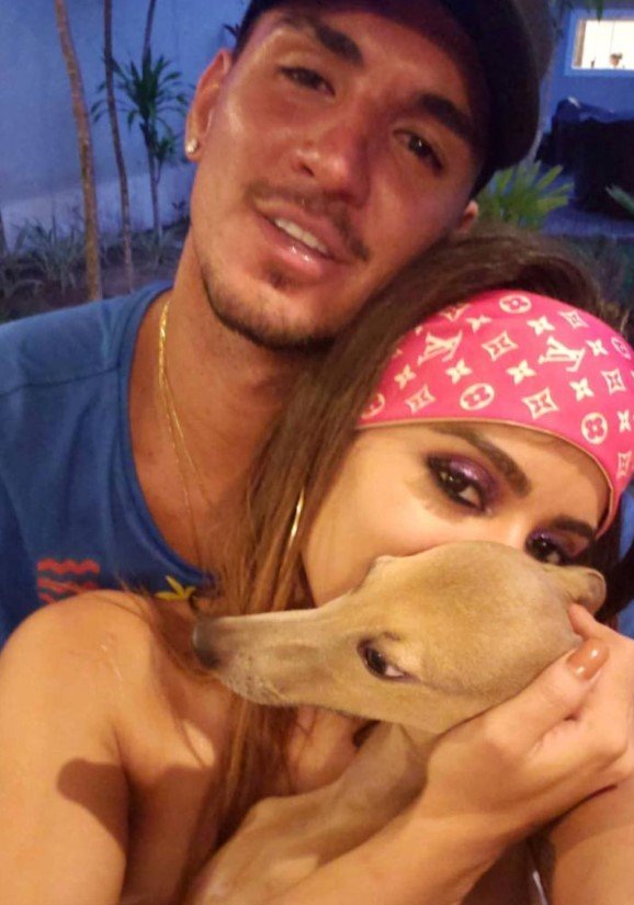 Anitta e Medina