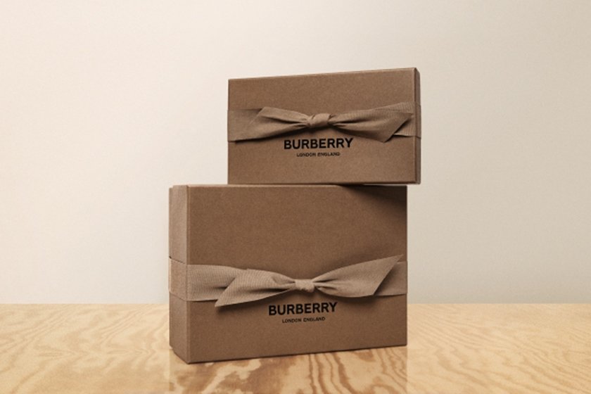 capa burberry novas embalagnes
