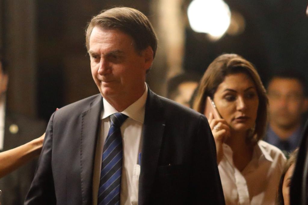 Presidente Jair Bolsonaro aniversário Hélio Negão