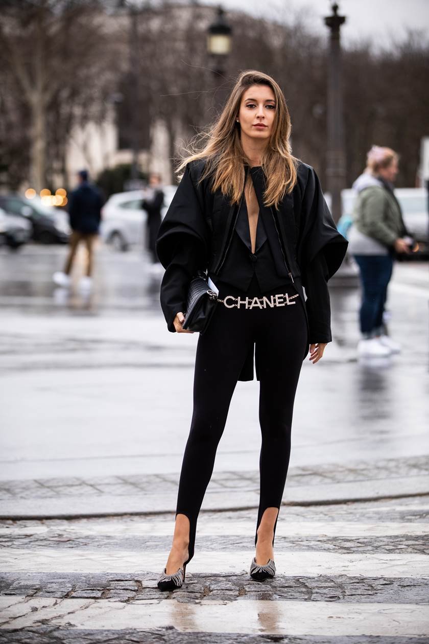 Street Style - Paris Fashion Week Womenswear Fall/Winter 2019/2020 : Day Nine