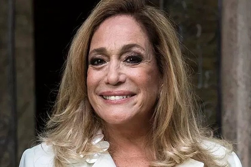 Susana Vieira sorrindo