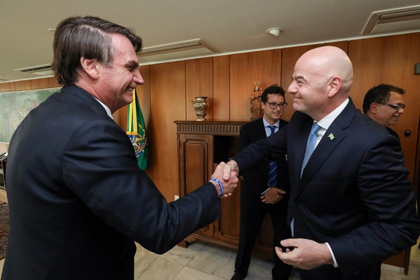 Bolsonaro responde seguidor que zombou por Palmeiras não ter mundial