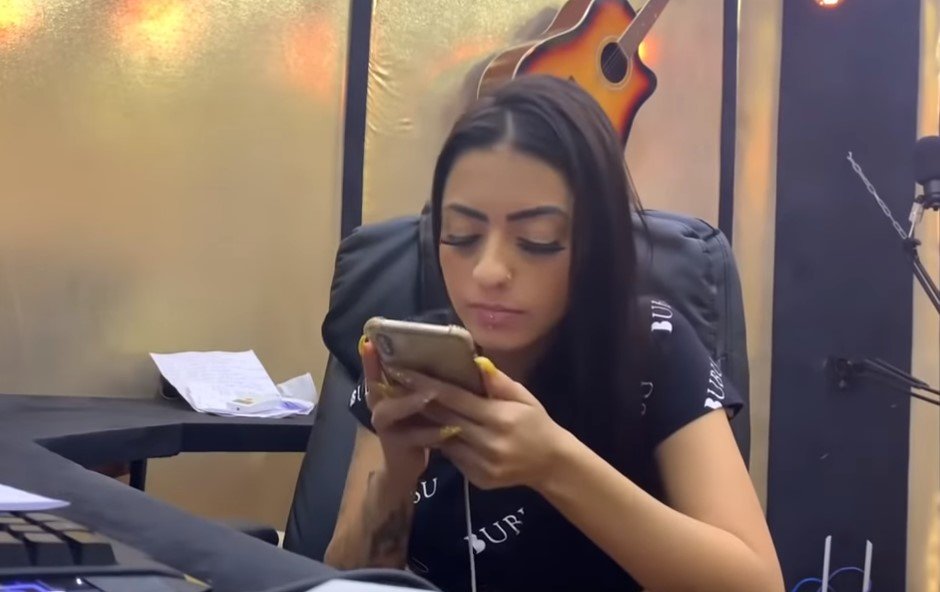 MC MIRELLA7