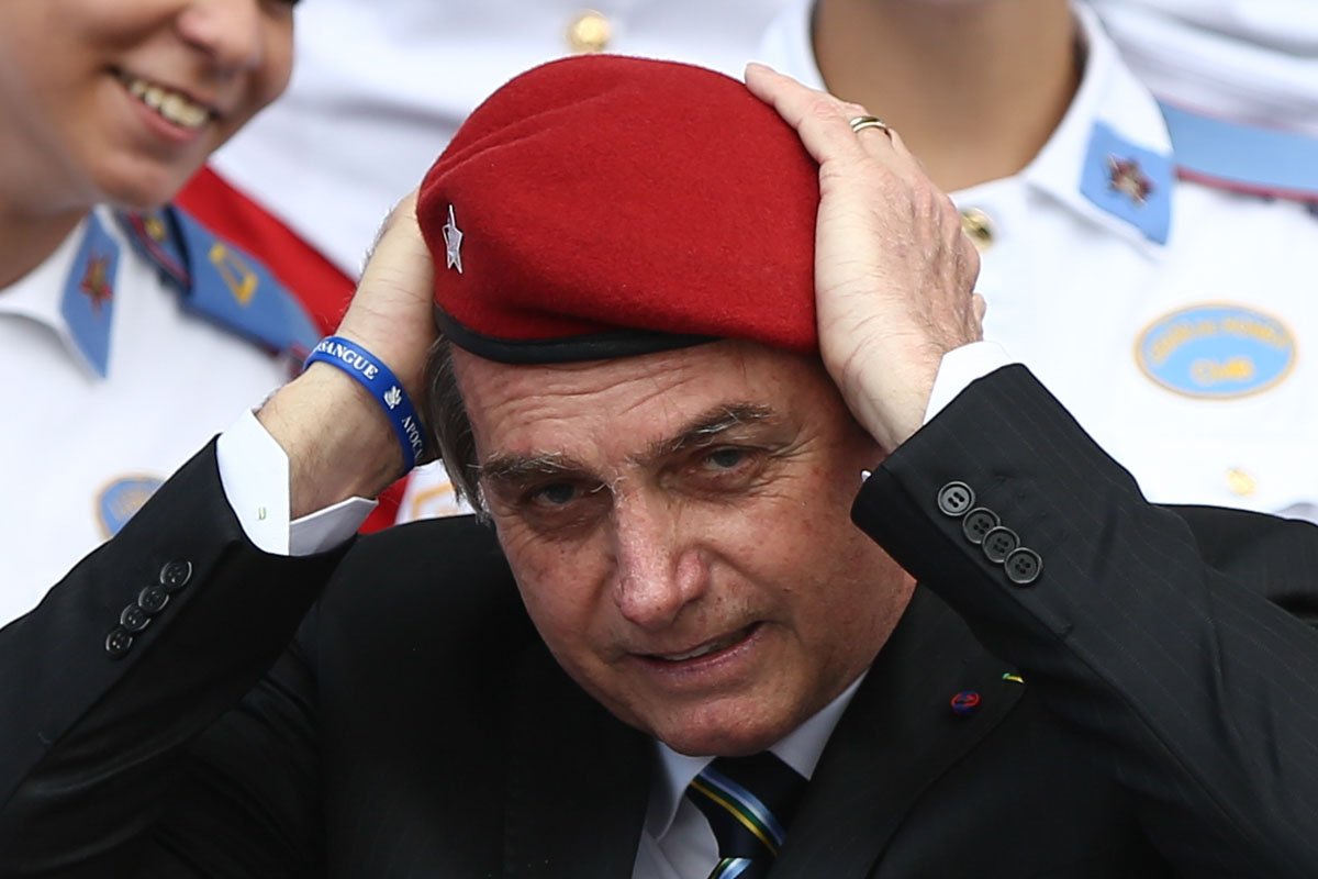 MPF aponta interferência de Bolsonaro no Exército