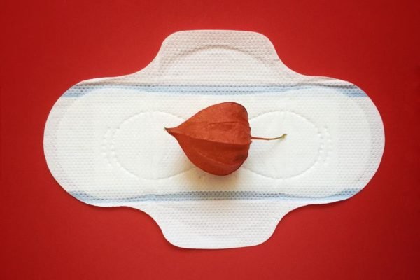 Sete causas da menstruação com pedaços de pele