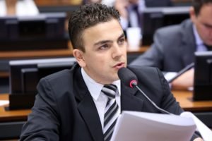 Deputado Aliel Machado é confirmado na equipe de transição de Lula