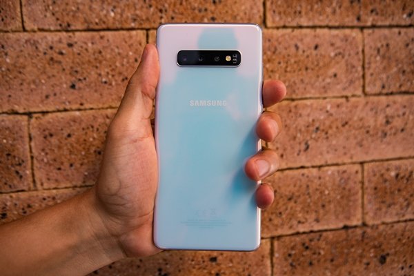 Samsung Galaxy S10+2