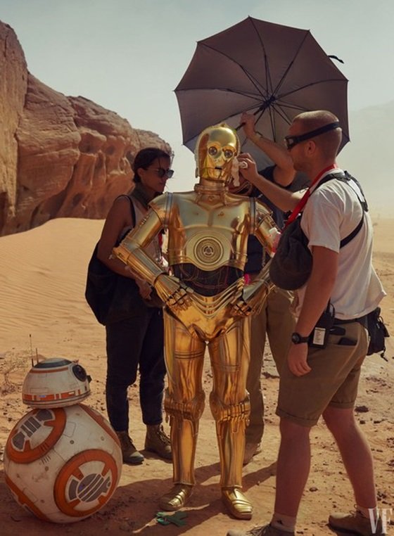 Star Wars: veja fotos inéditas dos bastidores e novos personagens