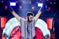 Gabriel Diniz se apresentando em show