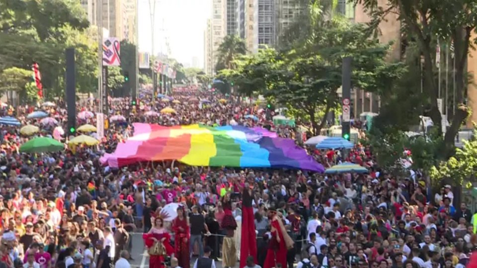 6 Hours of Sao Paulo: Street Race Parade at Avenida Paulista - GTspirit