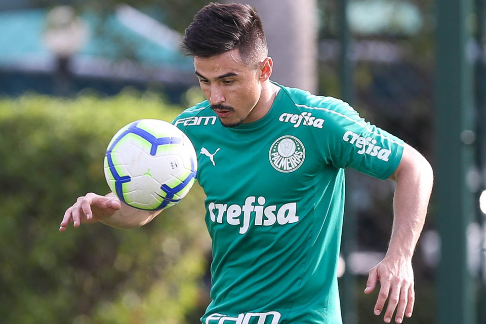 Willian revê adversário especial, mas espera clássico equilibrado