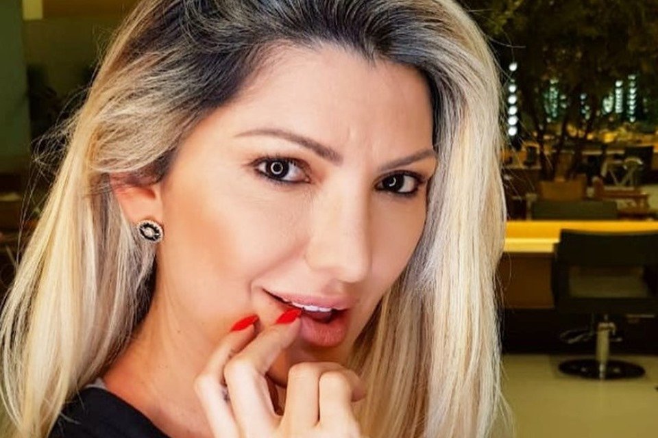 Antonia Fontenelle não liga para críticas à sexualidade de Sheik