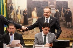 Comissão aprova redação final da reforma da Previdência em 1º turno