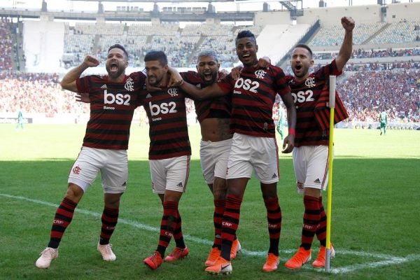 Flamengo Faz A Festa No Maracana E Goleia O Goias Por 6 X 1