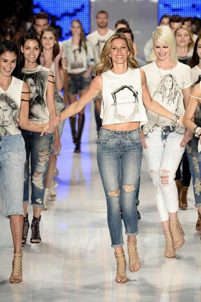 No aniversário de Gisele Bündchen relembre a trajetória da modelo Metrópoles