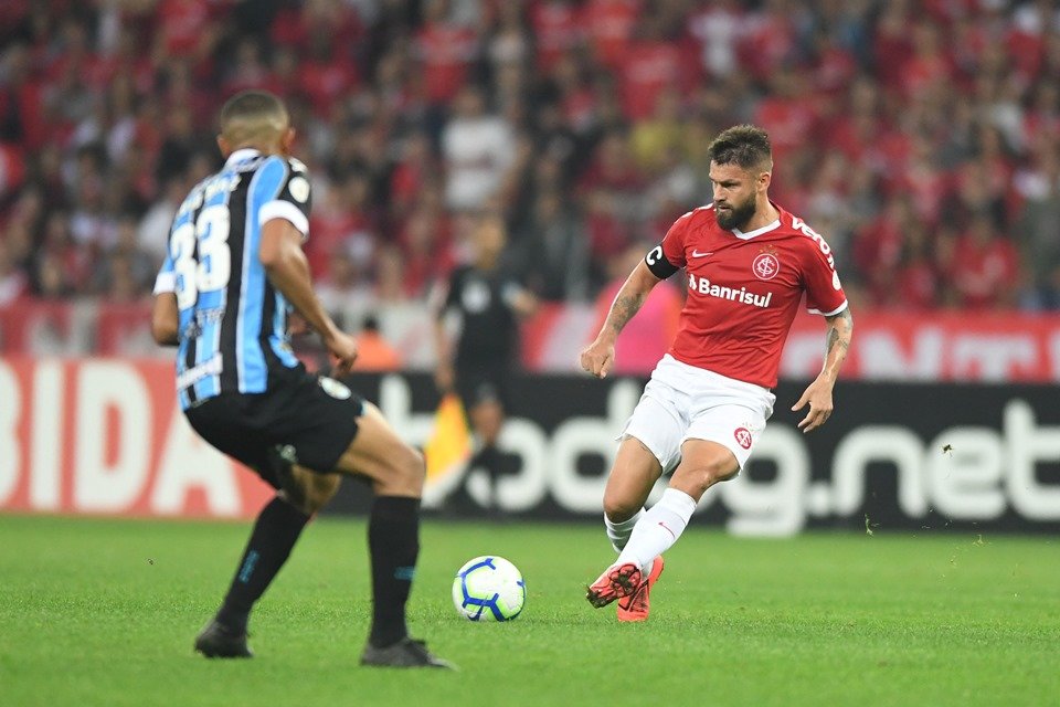 Grêmio empata com Internacional no primeiro jogo das finais do Estadual  Sub-20