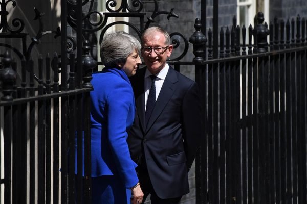 Theresa May deixa o cargo de primeira-ministra da Inglaterra