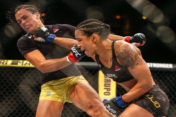 Brasiliense Viviane Araújo Enfrentará Número 1 Do Peso Mosca Do UFC ...