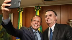 Doria usa pandemia para lançar campanha de 2022 contra Bolsonaro