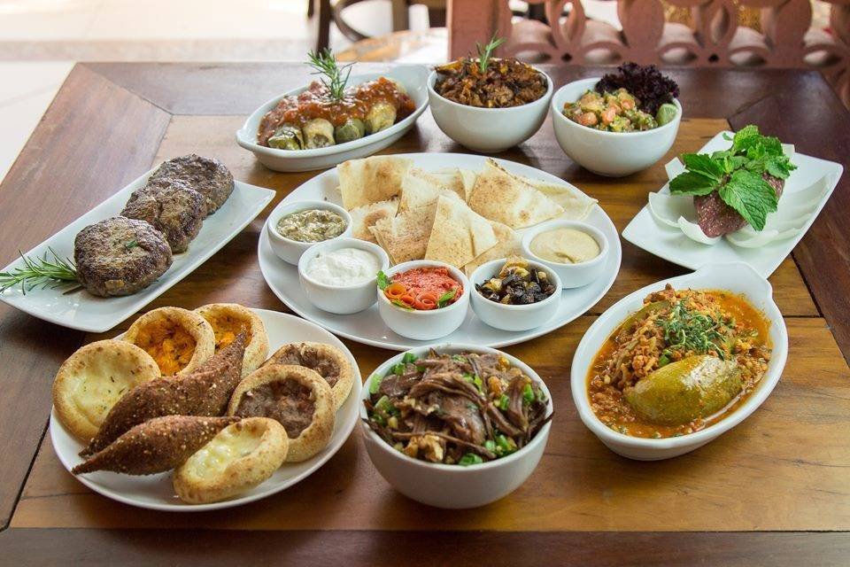 Pratos de origem árabe, feitos pela chef Lídia Nasser, do restaurante Empório Árabe
