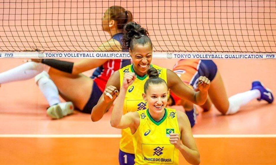 Seleção brasileira feminina de vôlei garante vaga na Olimpíada de