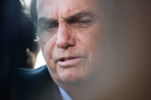 “Que mania vocês têm de que parente meu não presta”, diz Bolsonaro