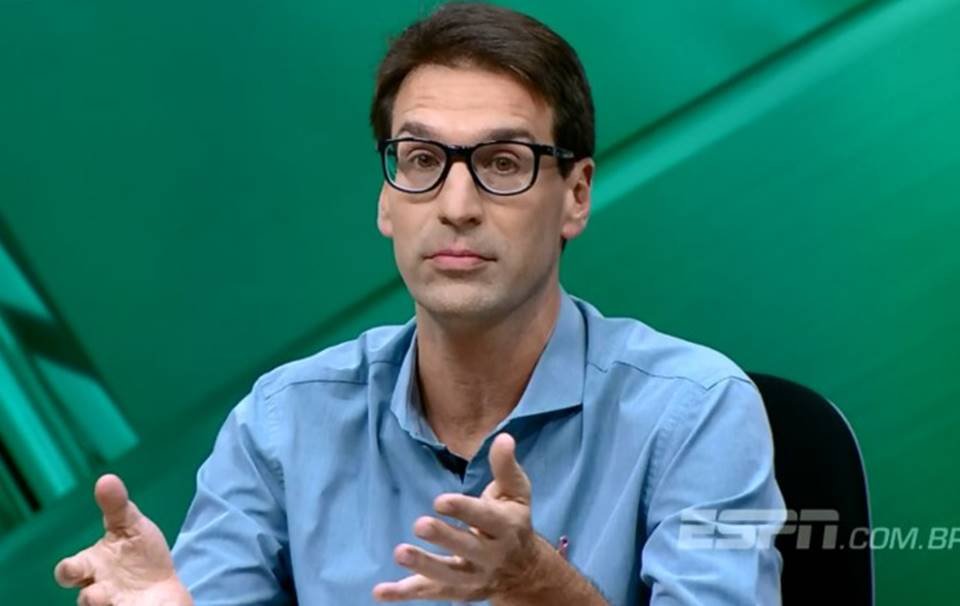 Arnaldo Ribeiro critica parada do futebol: 