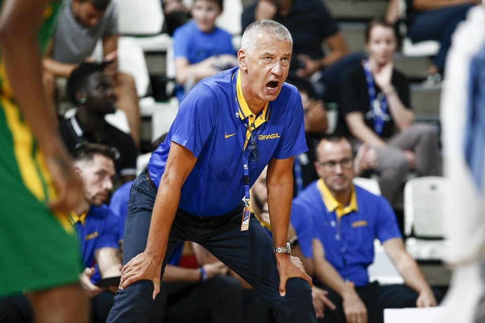 De olho no Mundial, Seleção Brasileira de basquete bate a Argentina