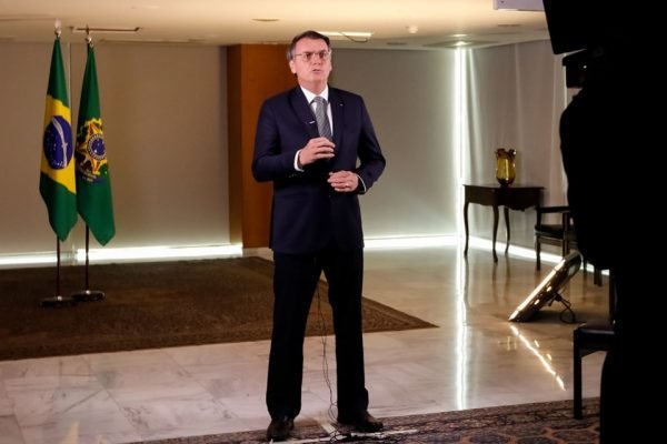Bolsonaro rede nacional de TV e rádio