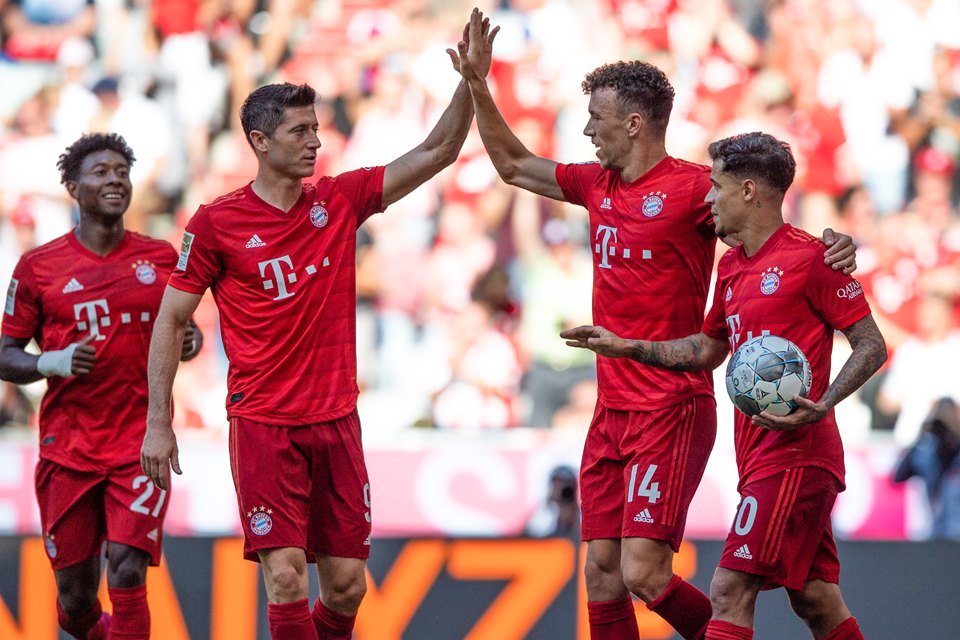 Bayern e 3 surpresas são os grandes destaques após metade da fase