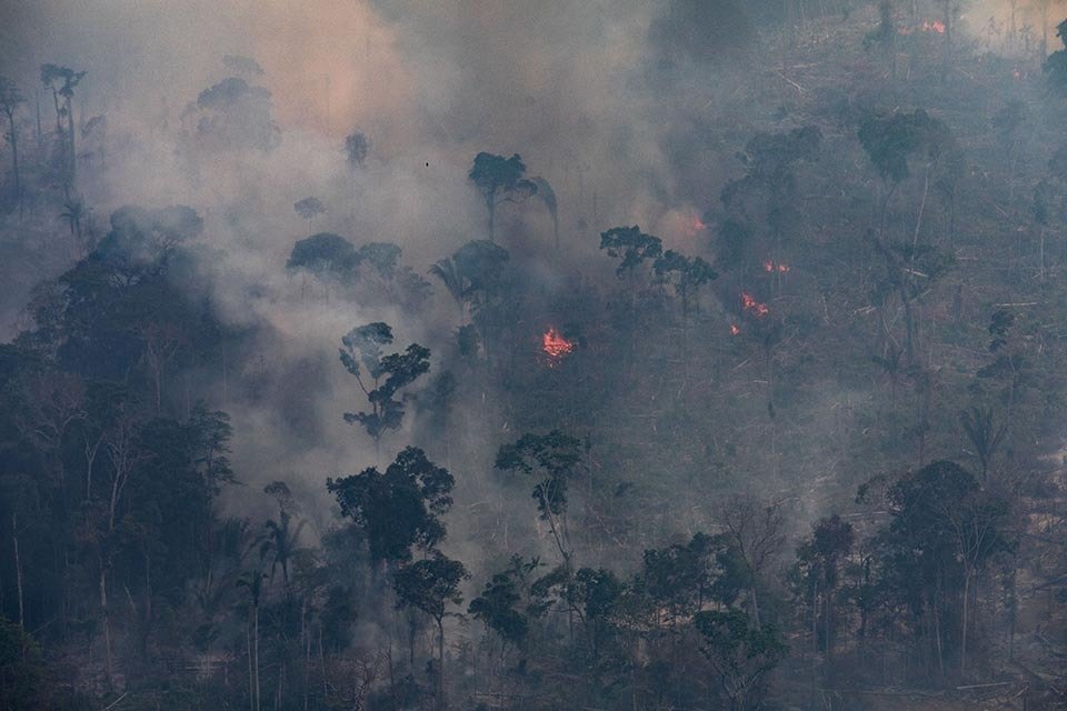 Segundo dados do Instituto Nacional de Pesquisas Espaciais (Inpe), entre agosto de 2019 e julho deste ano, os alertas de desmatamento na Amazônia tiveram aumento de 34,5%, na comparação com os 12 meses anteriores