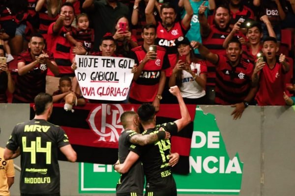 Avaí x Flamengo no Mané Garrincha