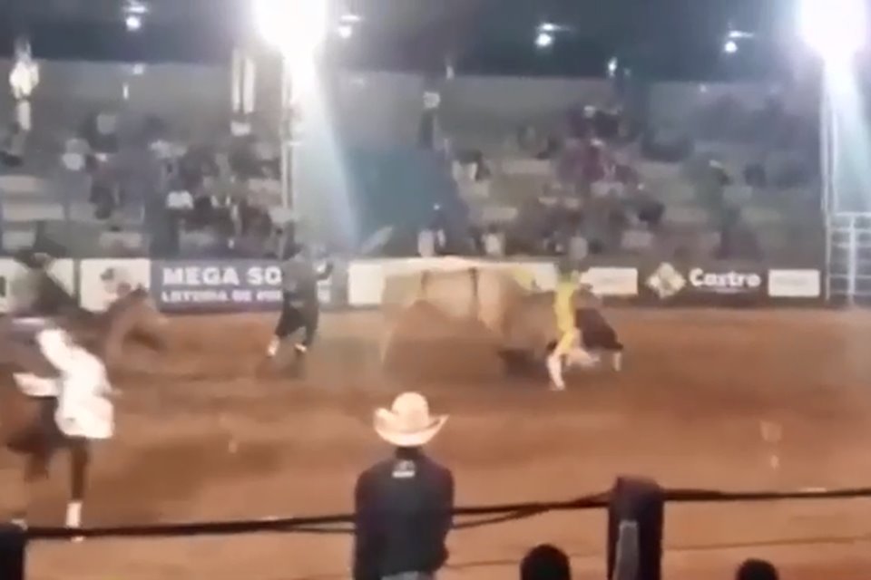 Peão de Orindiúva é o campeão do Rodeio da Festa do Leite de