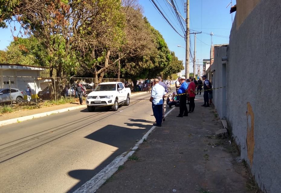 Mulher morre após ser atropelada por carro na EPTG, no DF, Distrito  Federal