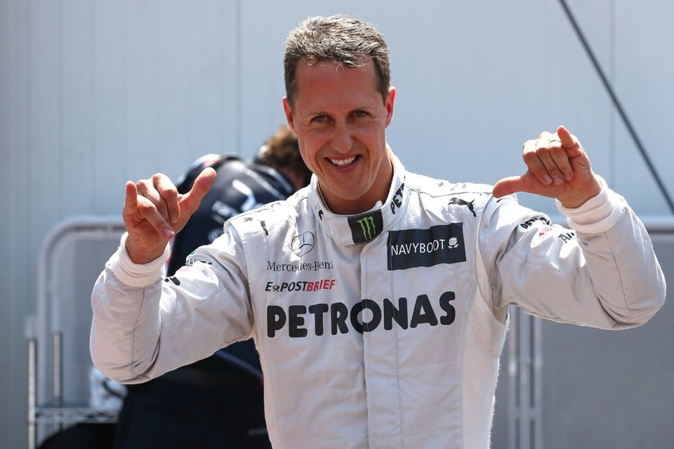 O maior piloto da história da Fórmula 1, Michael Schumacher, encerrou a carreira em 2006. Ele, entretanto, voltou a competir em 2010, defendendo a Mercedes por mais duas temporadas