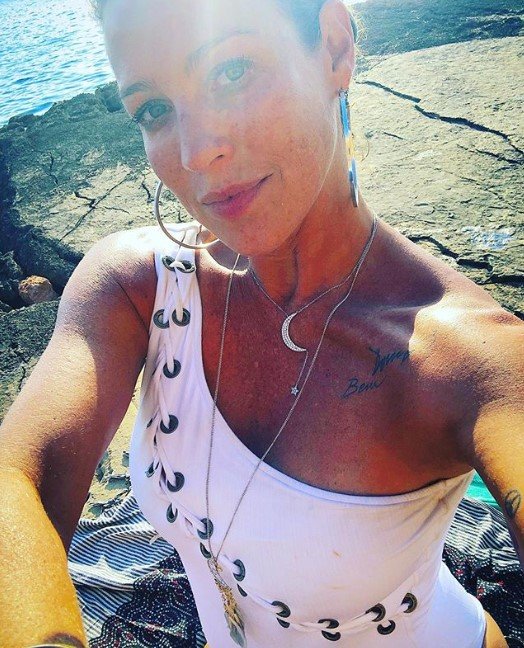 Luana Piovani bronzeada