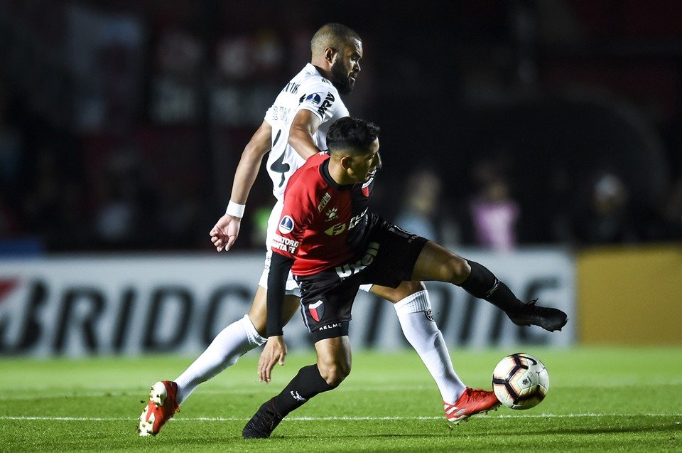 Atlético-MG larga na frente, mas toma virada para o Colón