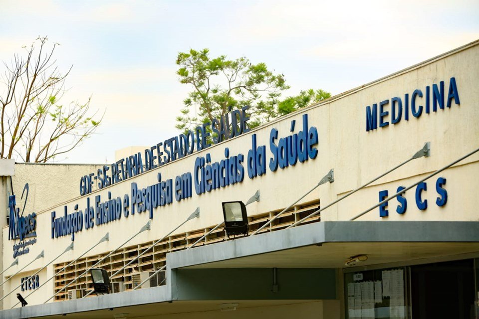 Fachada da Escola de Saúde do DF
