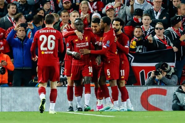 Liverpool opta por dividir elenco entre Mundial de Clubes e Copa