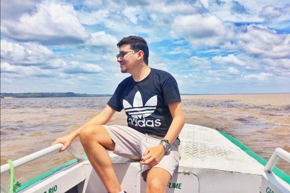 Jovem morre após ter convulsão dentro de estação do Metrô do DF