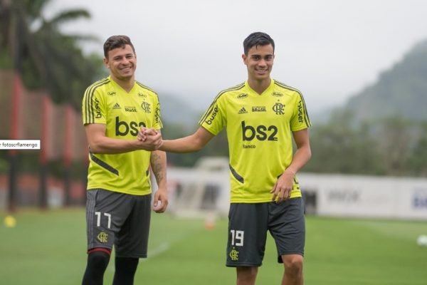 Reinier volta ao Flamengo proibido de entrar no Ninho e treinar entre  profissionais, flamengo