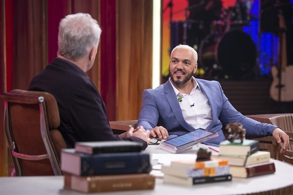 belo com pedro bial