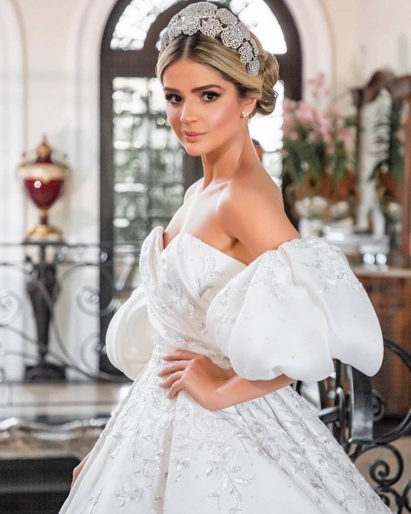 Reprodução/Instagram/@teamthassia