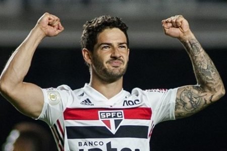 Alexandre Pato comemora gol pelo São Paulo